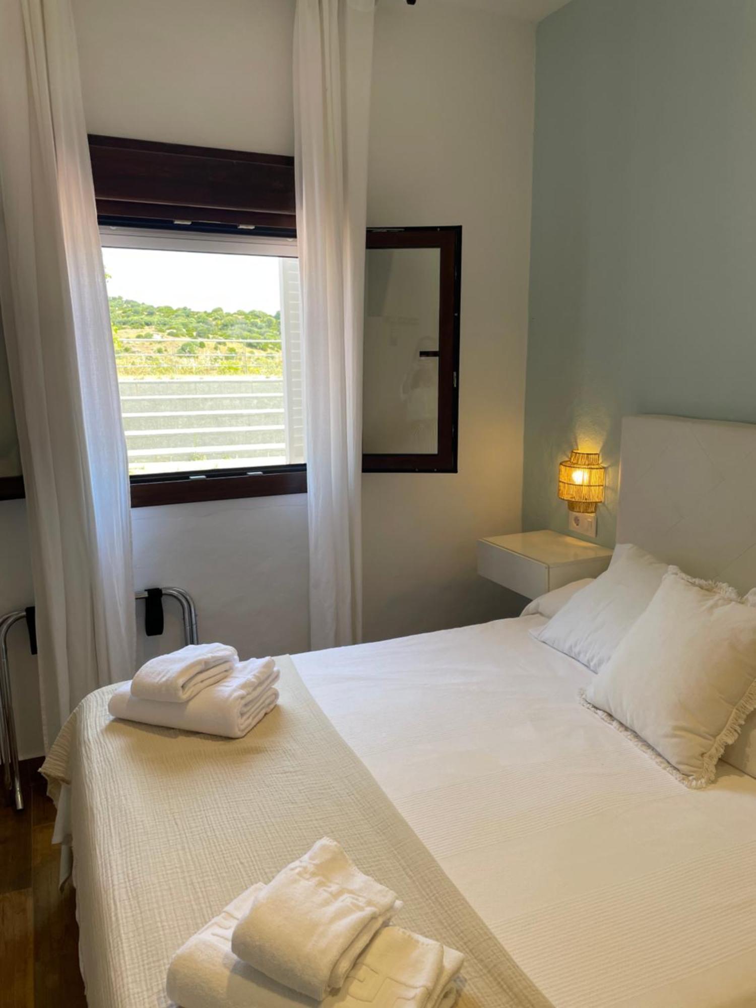 El Escondido De Zahara Hotel Захара-де-лос-Атунес Экстерьер фото